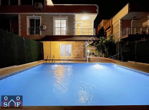 Manisa'da Villalar Bölgesinde Satılık 5+1 Müstakil Havuzlu Villa