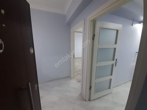 ESENYURT SAADETDERE MAHALLESİNDE SATILIK DAİRE 100 M2 2+1 BAHÇE KULLANIMLI