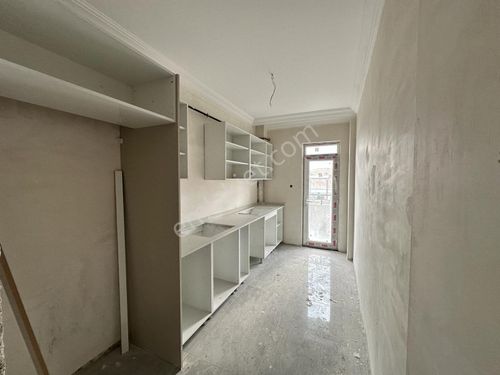 MERKEZİ LOKASYONDA TÜM İMKANLARA YAKIN 2+1 DAİRE