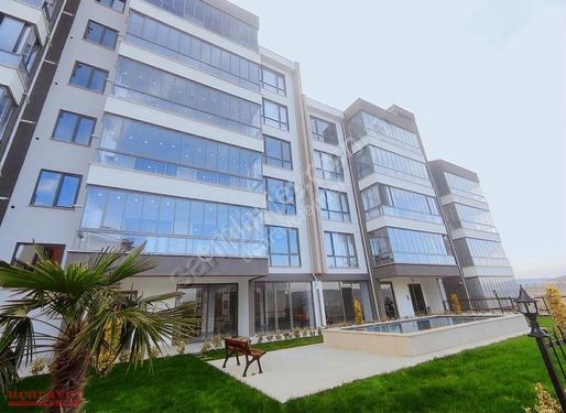 UÇARAVCI'DAN ELİSYUM VİP SİTESİNDE 180m² KİRALIK 4+1 DAİRE