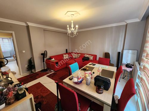 MALTEPE MERKEZDE FEYZULLAH MAHALLESİNDE ULAŞIMA YAKIN SATILIK 2+1 DAİRE