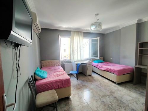 Beyazevler Mahallesi Holiday otel yakını eşyalı 1+1 apart