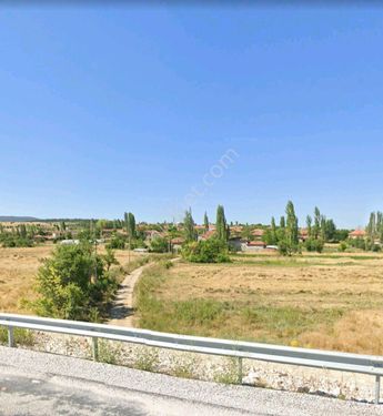 Kütahya Emet Aydıncık'da, Köye 1 km, Yolu Olan, 3.347 m2 Çok Uygun Fiyata Tarla. Detaylar Açıklamada