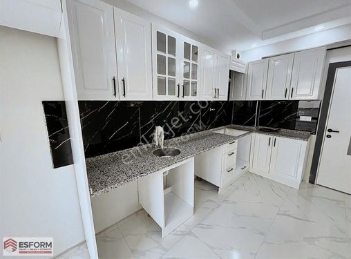 YAYLAPINAR CD.YAKIN ÖZEL GARAJLI 3+1 SATILIK DAİRE Sİ-1