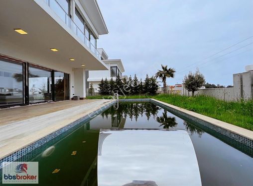 BBSBROKER'dan MİMARİN'de Deniz Doğa ve Havuz 5+2 Lüks Villa