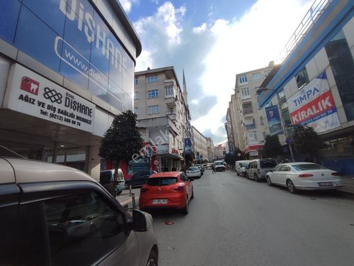  Güngören'de İlgi Hastahanesinin ve Tramvayın Dibinde Cadde Üzeri Krediye Uygun 30 m2 Satılık Dükkan
