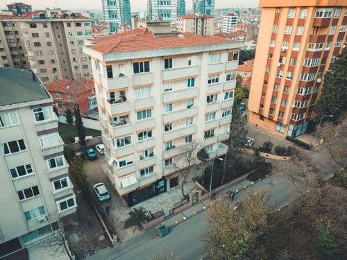 Kadıköy Eğitim Mahallesi'nde Önü Kapanmayacak Aydınlık Ferah Kiralık 3+1 Daire