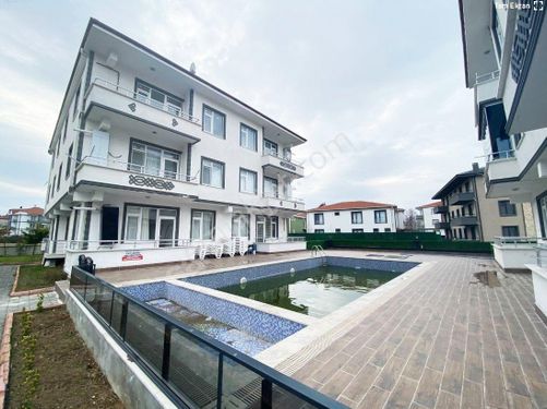   SAKARYA/KARASU AZİZİYE'DE HAVUZLU SİTE İÇİNCE 2+1 KAMBİ PETEKLİ FIRSAT DAİRE 