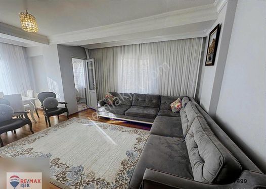 ATAŞEHİR YEDİTEPE ÜNİ.YANINDA 3+1 ARAKAT 130 M2 OTOPARKLI