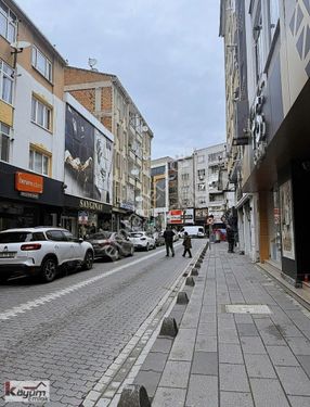 İŞYERİNE VE KONUTA UYGUN ÇARŞI İÇERİSİNDE CADDE ÜZERİ KRALIK