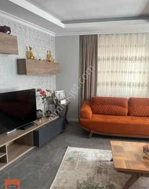 GENÇLİK MAHALLESİNDE SATILIK 4+1 240 M2 TERS DUBLEKS DAİRE