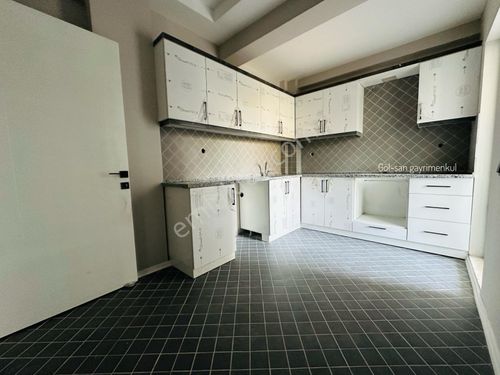  🏡 GÖL-SAN GAYRİMENKUL’DEN 🏡 YILDIZTEPE MAH. YERDEN ISITMALI 2+1 120 M2 SIFIR ARAKAT DAİRE 