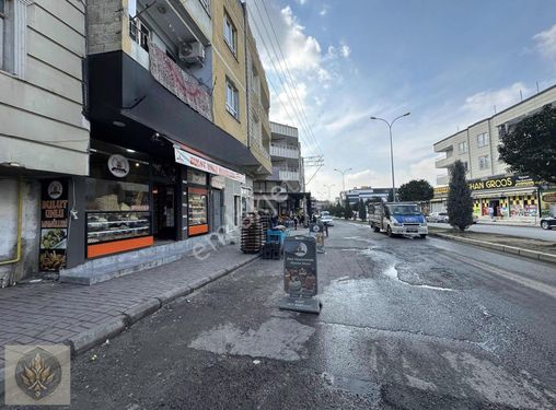 Ahmet Yesevi Şehit Cuma UÇAR caddesinde satılık dükkan