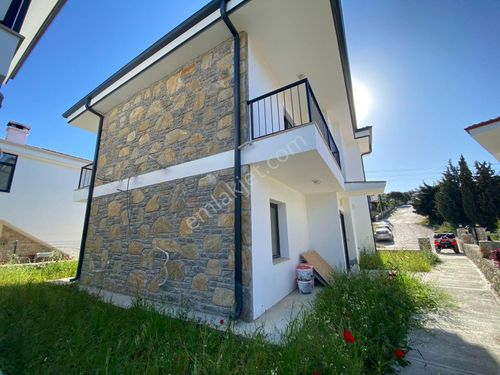  Datça Kızlanda 250 m² Arsa Payına Sahip 3+1 Müstakil Villa