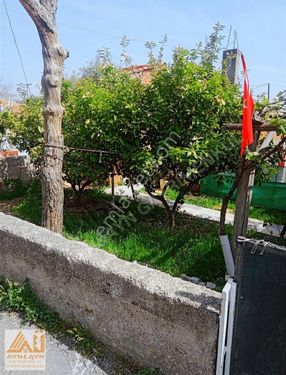 Karşıyaka Cumhuriyet mahallesi nde müstakil bahçeli kiralik