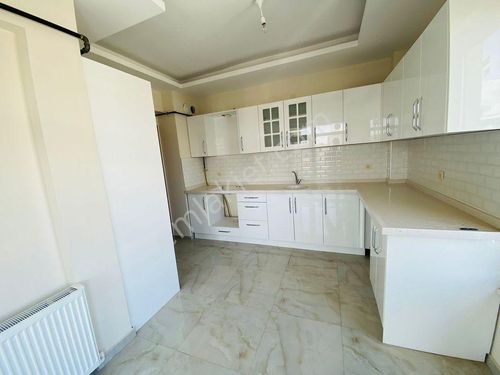  BEYLİKDÜZÜ KAVAKLI'DA 3+1 KREDİYE UYGUN SATILIK DAİRE ERYAMAN'DA