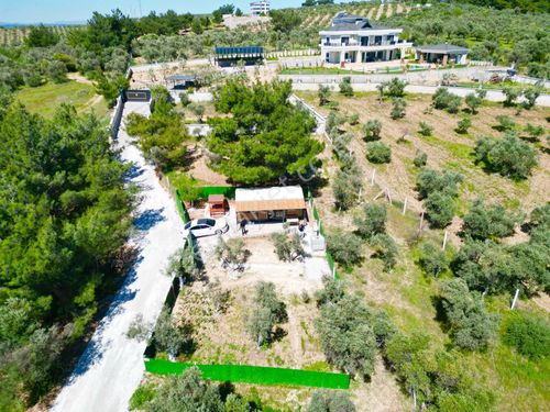 ACİL SATILIK!! FİYAT DÜŞTÜ Torbalı'nın güzel köylerde çapak'ta satılık 1+1 evi olan 350 metrekare