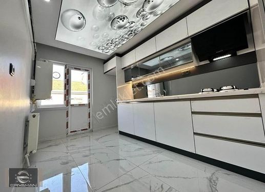 BEYLİKDÜZÜ KAVAKLIDA 3+1 HER BÜTÇEYE UYGUN KULLANIŞLI DAİRE