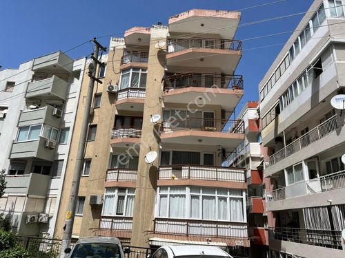  Göztepe 100/1 Sokak Otoparklı Asansörlü Bina Satılık 3+1 Daire