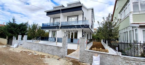Tekirdağ Marmara Ereğlisi Yeniçiftlik'te satılık villa