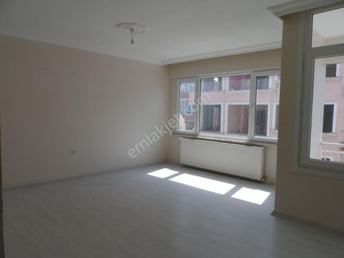  Güngören Haznedar Mah Memura 3+1 130m2 3.Kat Full Bakımlı Kiralık Daire