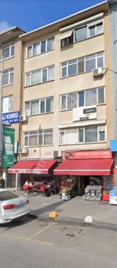 Kadıköy Belediyesi Karşısında Muhteşem Satılık Dükkan