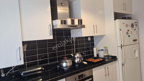 KADIKÖY / BOSTANCI'DA 3+1 ASANSÖRLÜ SATILIK DAİRE  