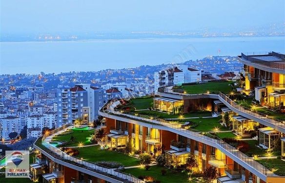 İzmir Narlıdere Asma Bahçelerde Satılık Lüks 3+1 Daire