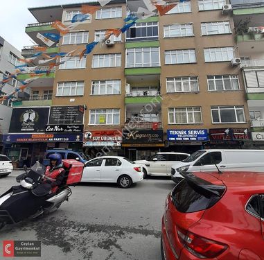 CADDE ÜZERİNDE YATIRIMLIK 2+1 KREDİLİ ACİL SATILIKTIR.