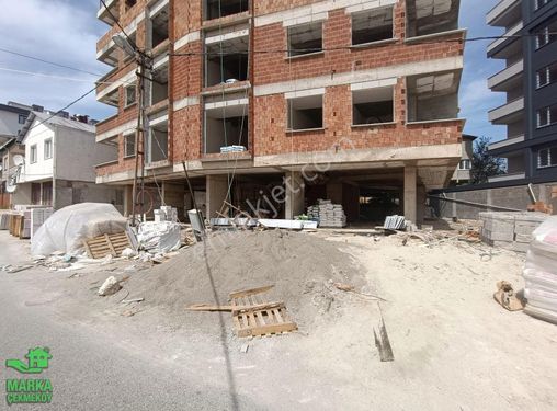 ÇEKMEKÖY TAŞDELEN SULTANSUYU CADDESİ ÜZERİNDE 800 M2 DÜKKAN