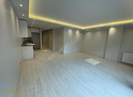 ÜSKÜDAR SALACAKTA 3+1 100m2 BÜYÜKLÜĞÜNDE SATILIK GİRİŞ KAT DAİRE