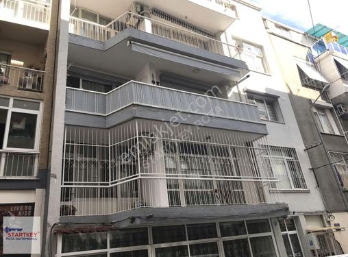 Karşıyaka Zübeyde Hanım Park'ı Yakını Satılık 4+1 Daire