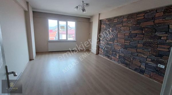 SANAYİ MAHALLESİNDE 3+1 160 M2 KİRALIK DAİRE