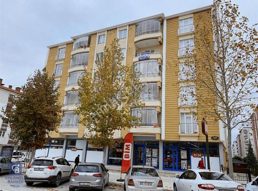 BUHARAEVLER 5.CADDE 'DE 4+1 YAPILI LÜX DAİRE