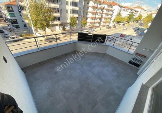 ÇORUM SATILIK DAİRE 3+1 LOZANEVLER YANI 0 DAİRE YOL CEPHELİ FIRSAT DAİRE