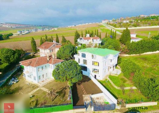 GÜZELCE 5+2 NET 220 M2 DOĞA VE DENİZ MANZARALI TRİPLEX VİLLA