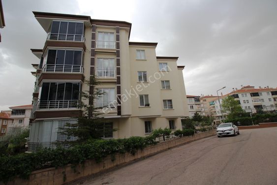  AKSARAY ŞEYH HAMİTTE SATILIK 3+1 DAİRE