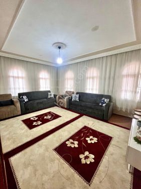 AHMET YESEVİDE SATILIK 3+1 DOĞALGAZLI DAİRE 