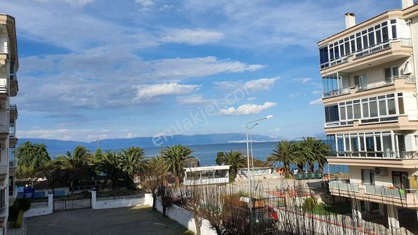 BURSA MUDANYA GÜZELYALI KOÇMAN SİTESİNDE DENİZE SIFIR MANZARALI SATILIK 2+1 DAİRE