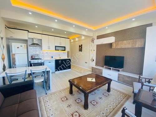  🏡 MURADİYE MAHALLESİ VİLLALAR BÖLGESİ🏡(KİRALIK)   ✅ 2+1 80 M2 3 KATLININ 3 KATI 