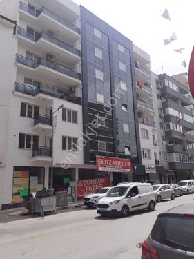 ŞEHZADELER CADDE ÜZERİ 385 M2 KİRALIK DÜKKAN