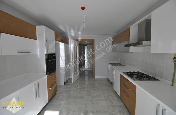 PYRAMID'DEN VADİŞEHİR 1.ETAP PEYZAJ CEPHE (215m2) LÜX 4+1 DAİRE