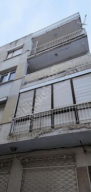 KARŞIYAKA MEREKEZ DE 2+1 İZBANA YAKIN KİRALIK DAİRE