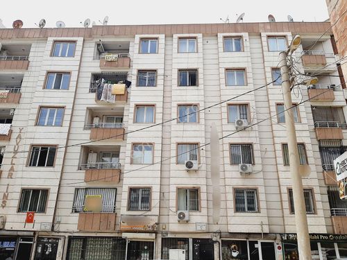 HALİLİYE BAMYASUYUNDA SATILIK 3+1 ASANSÖRLÜ DAİRE 