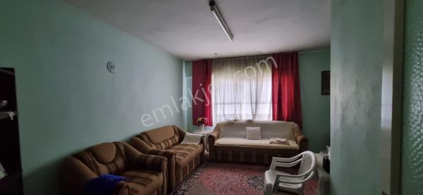 AYDIN NAZİLLİ YÖNTEM EMLAKTAN CUMHURİYET MAHALLESİNDE SATILIK 2+1 TERASLI DAİRE