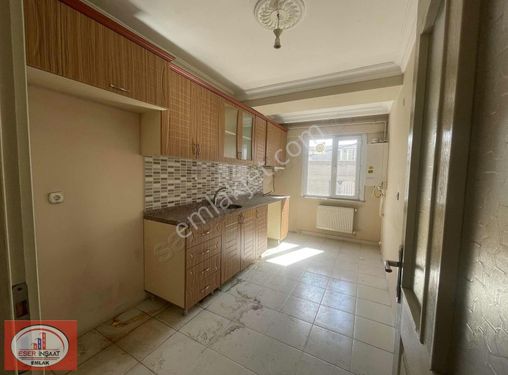 ESER YAPIDAN SATILIK2+1 110m2 ÖN CEPHE CADDE YAKINI ARAKAT DAİRE