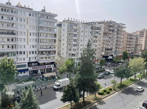 CESUR GAYRİMENKUL'DEN DİCLEKENT CADDE ÜZERİ 4+1 KİRALIK DAİRE