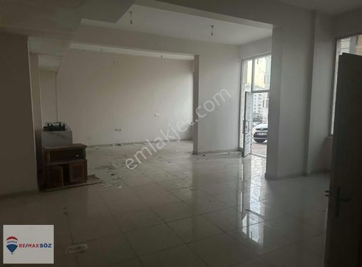 REMAX SÖZ'DEN MEVLANA MAHALLESİ 275m2 KİRALIK DÜKKAN