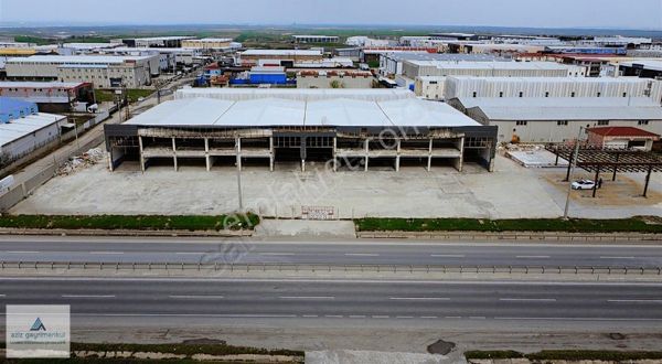 Tekirdağ'da E5 Cepheli 3.600 m2 Kapalı Alanlı Satılık Depo