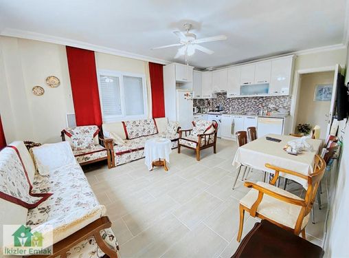 SEFERİHİSAR ÜRKMEZ MERKEZ 'de SATILIK 2+1 ARA KAT 90m2 DAİRE